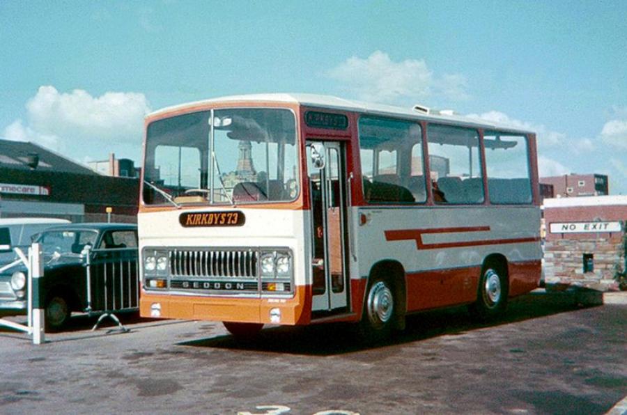  Seddon Pennine IV Seddon (C25F) 1973 года  (фото 1 из 2)